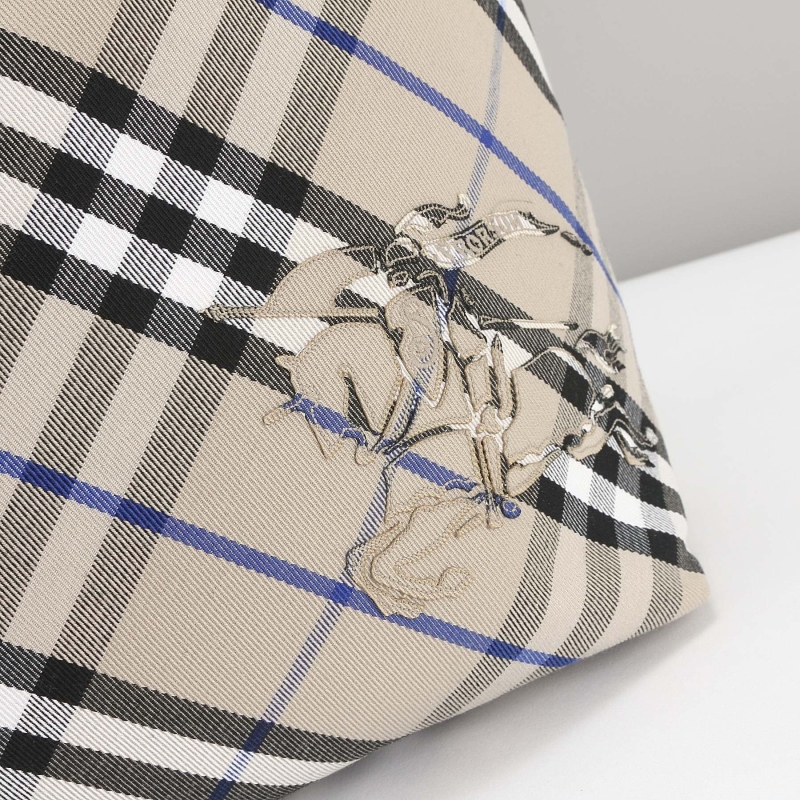 Bv*b*rry shopping bags